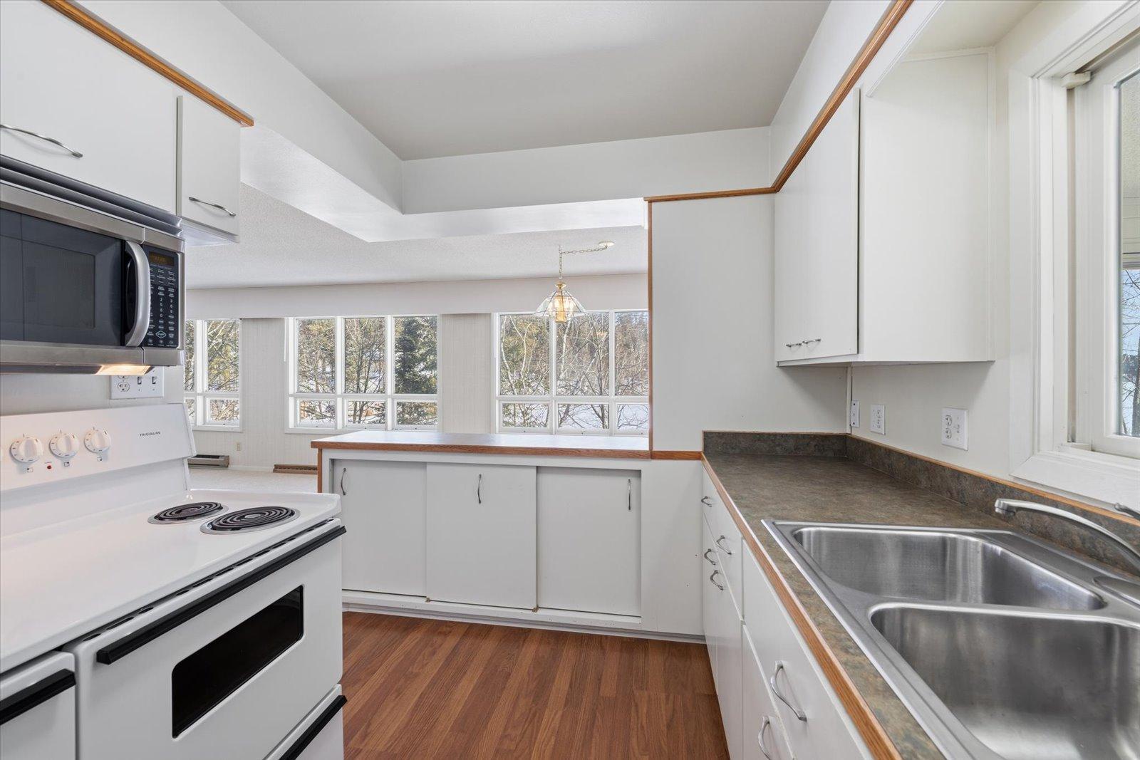 7582 Green Rock Road Side Lake, MN 55781 - Photo 13 of 93