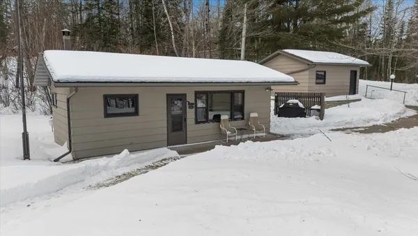 $799,000 | 7582 Green Rock Road, Side Lake, MN 55781