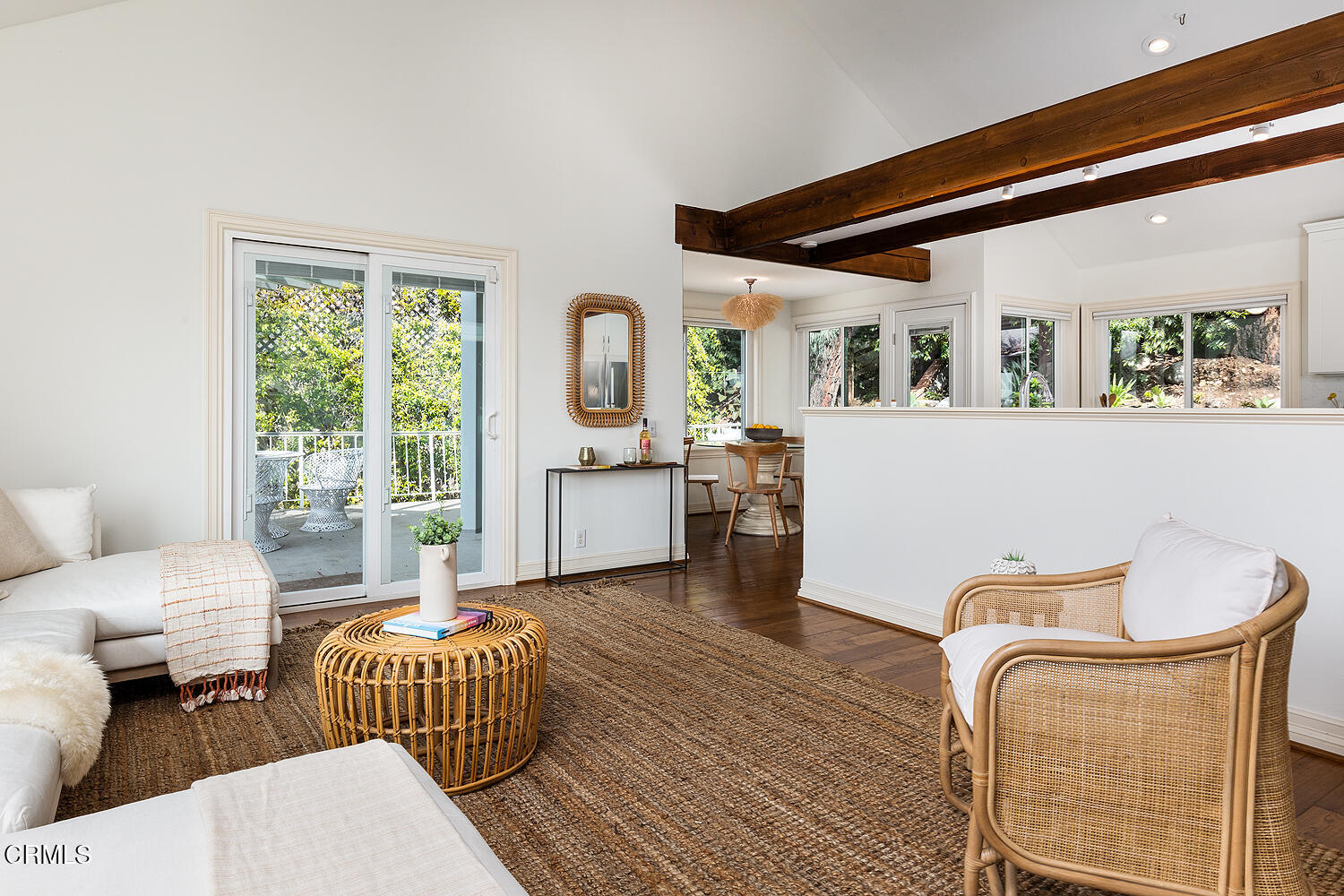 1386 Glen Oaks Boulevard Pasadena, CA 91105 - Photo 12 of 47 a living room with furniture and a window