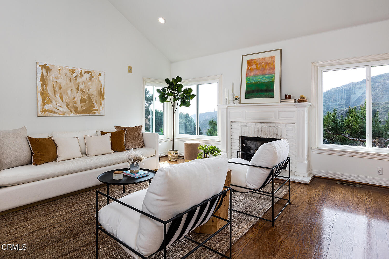 1386 Glen Oaks Boulevard Pasadena, CA 91105 - Photo 4 of 47 a living room with furniture fireplace and window