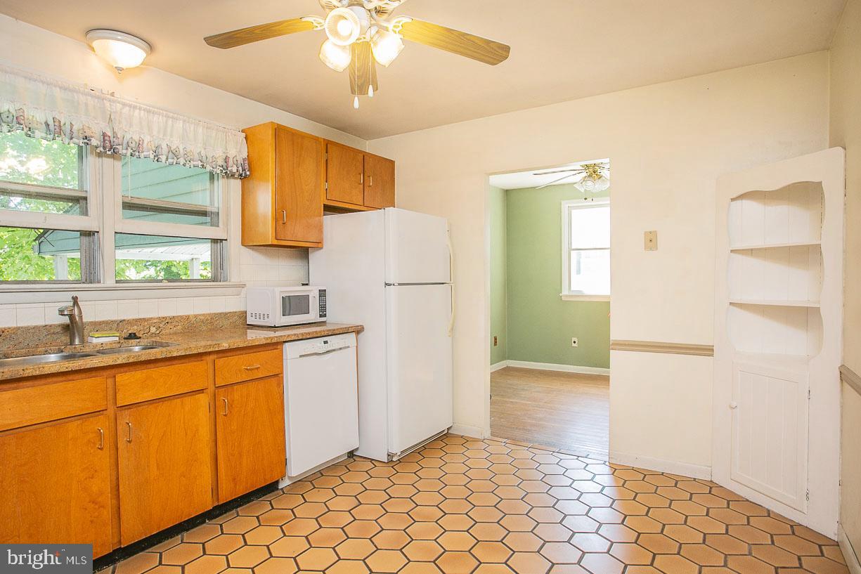 506 Pen-Ambler Road Ambler, PA 19002 - Photo 11 of 35 Kitchen