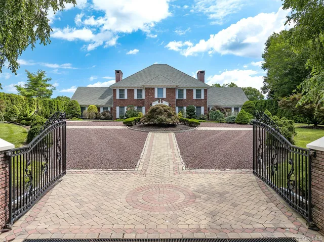 $6,000,000 | 109 Mamaroneck Road, Scarsdale, NY 10583