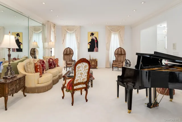 $6,000,000 | 109 Mamaroneck Road, Scarsdale, NY 10583