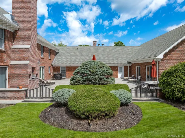 $6,000,000 | 109 Mamaroneck Road, Scarsdale, NY 10583