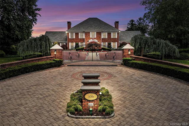 $6,000,000 | 109 Mamaroneck Road, Scarsdale, NY 10583