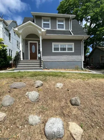 $2,800 | 23 Walnut Terrace, Bloomfield, NJ 07003