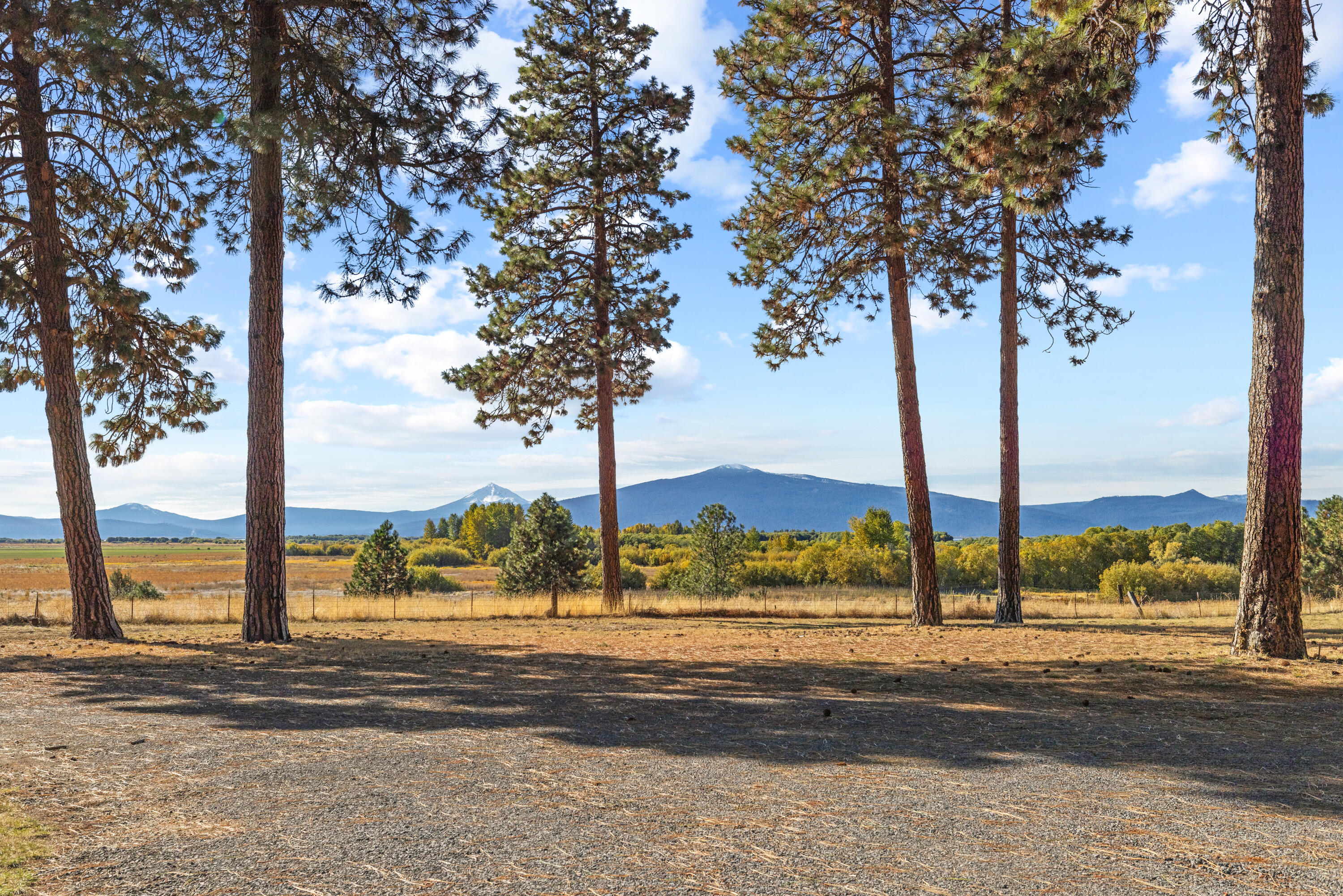 32486 Modoc Point Road Chiloquin, OR 97624 - Photo 100 of 135 32490 Modoc Point Rd-100