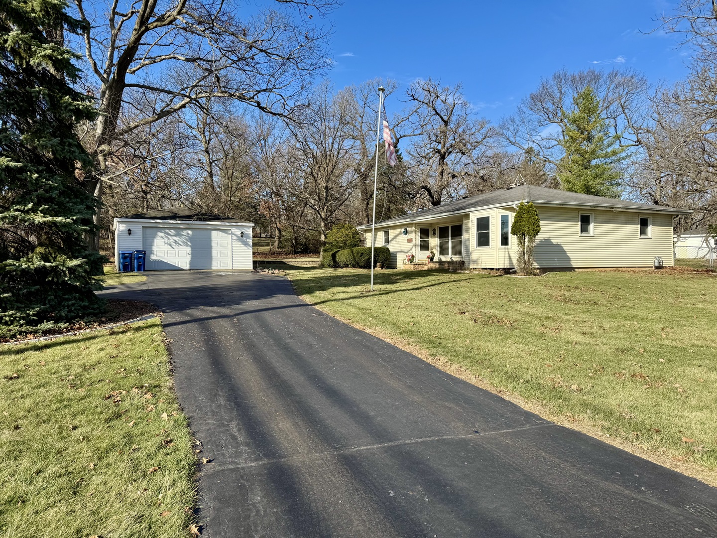 5544 Gages Lake Road Gurnee, IL 60031 - Photo 1 of 30 Gallery Image 1