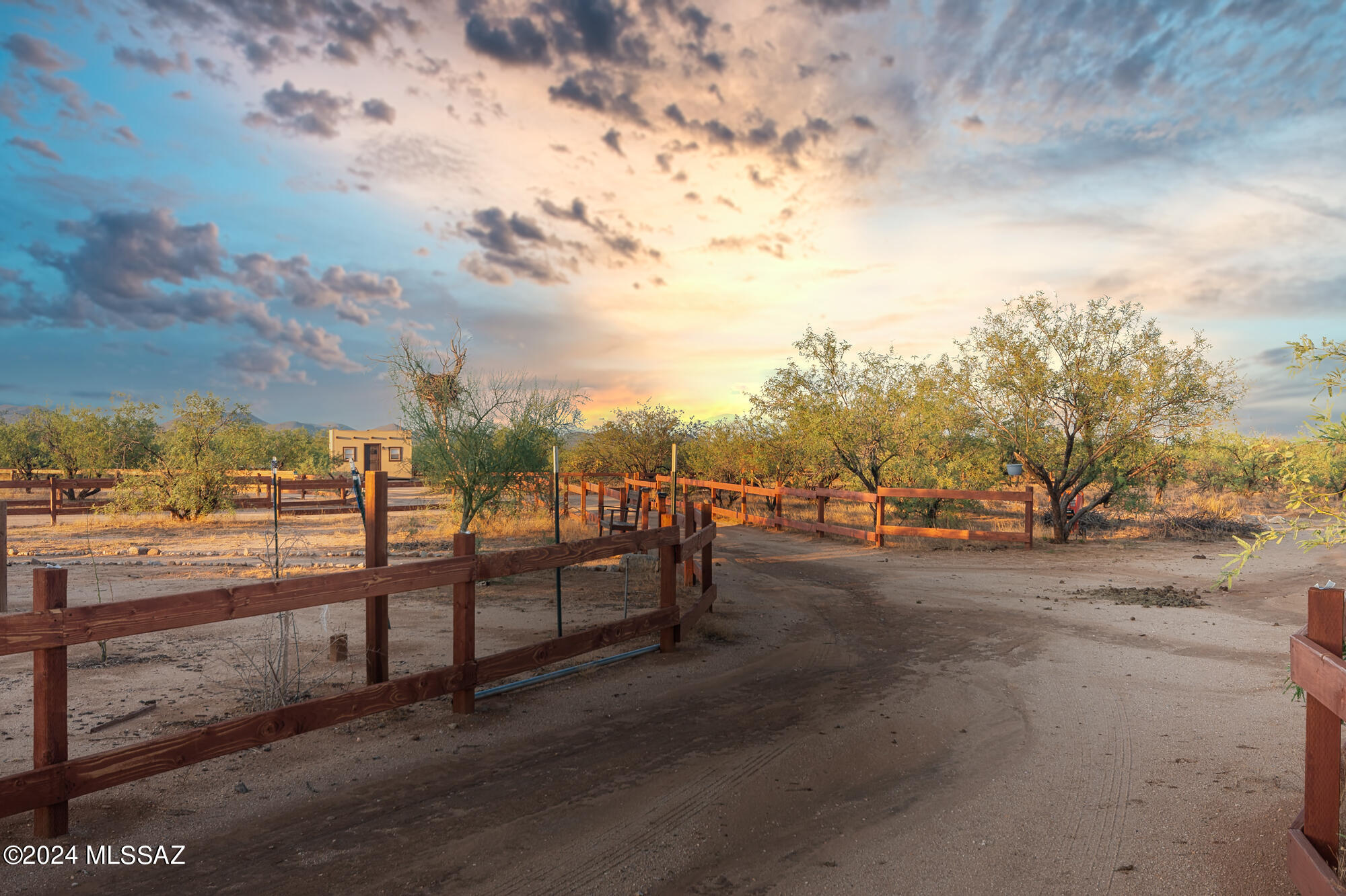 12351 South Coleman Road Tucson, AZ 85735 - Photo 7 of 50 Gallery Image 7
