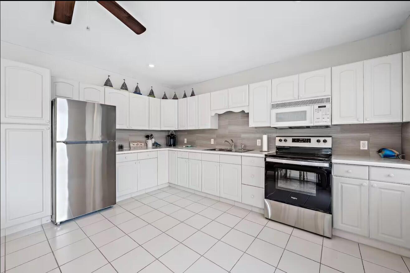 320 Inlet Way, Unit 1 Palm Beach Shores, FL 33404 - Photo 10 of 17 Kitchen Area
