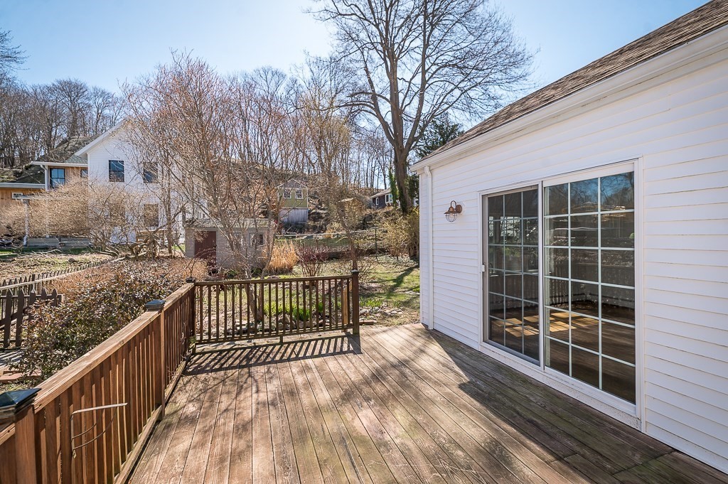 3 Davis St Extension Gloucester, MA 01930 - Photo 21 of 29 a view of a balcony with yard