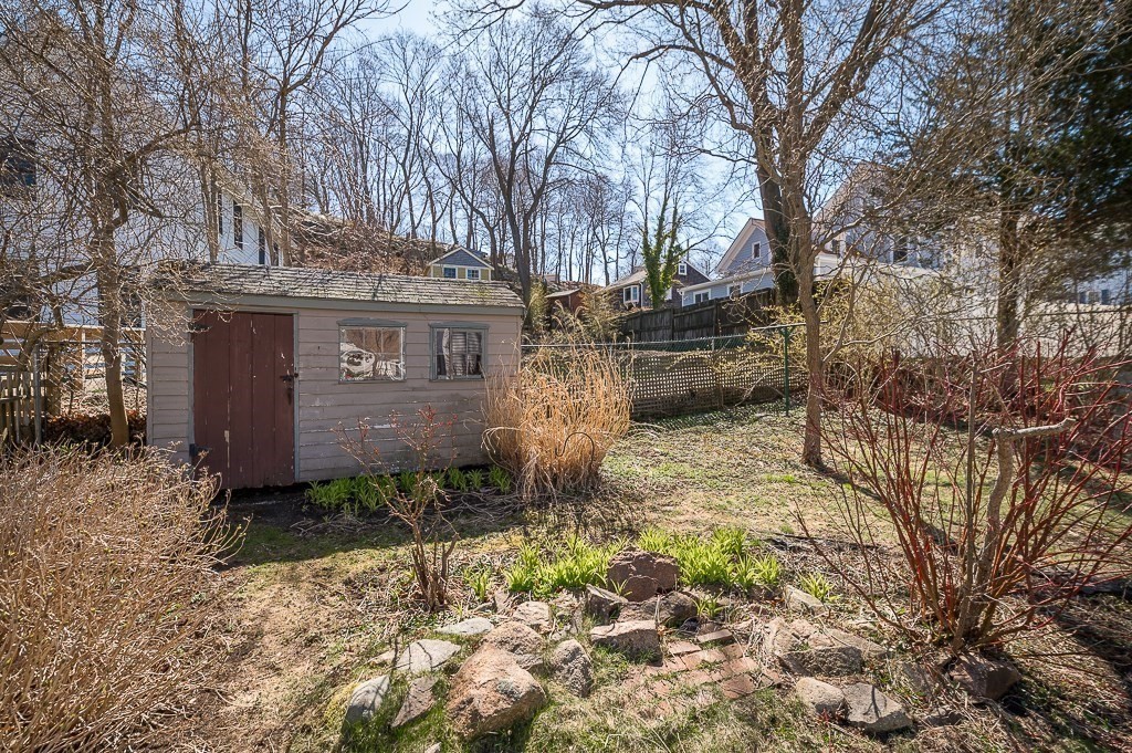 3 Davis St Extension Gloucester, MA 01930 - Photo 28 of 29 a view of a yard in front of house