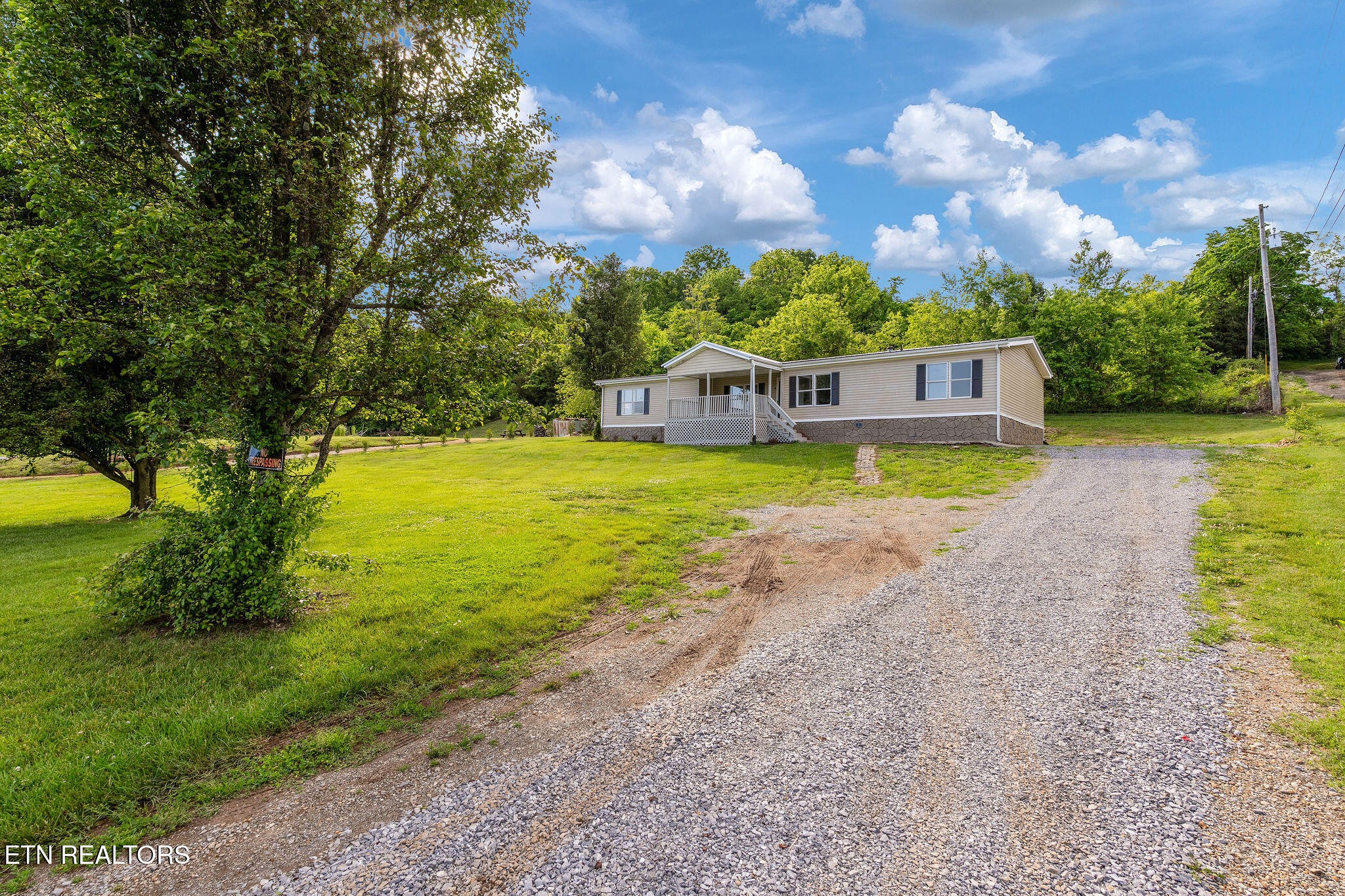 3315 Chuckey Highway Limestone, TN 37681 - Photo 39 of 40 a view of a swimming pool with an ocean view