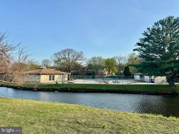 $399,900 | 116 Autumn Horseshoe Bend, Newark, DE 19702
