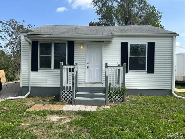$100,000 | 227 Nadine Street, Cahokia, IL 62206