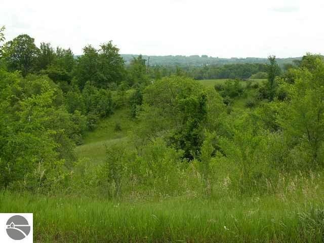 7756 East Birch Point Road Traverse City, MI 49684 - Photo 29 of 30 1895652-28.JPG