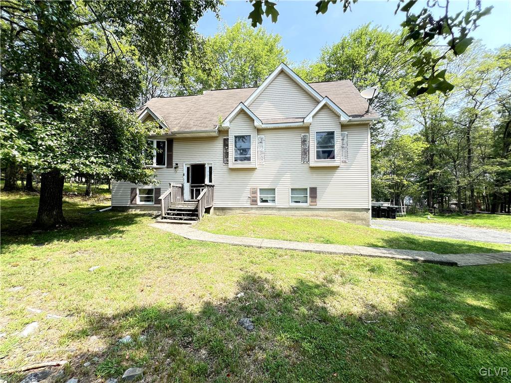112 Lehman Road Bushkill, PA 18324 - Photo 1 of 20
