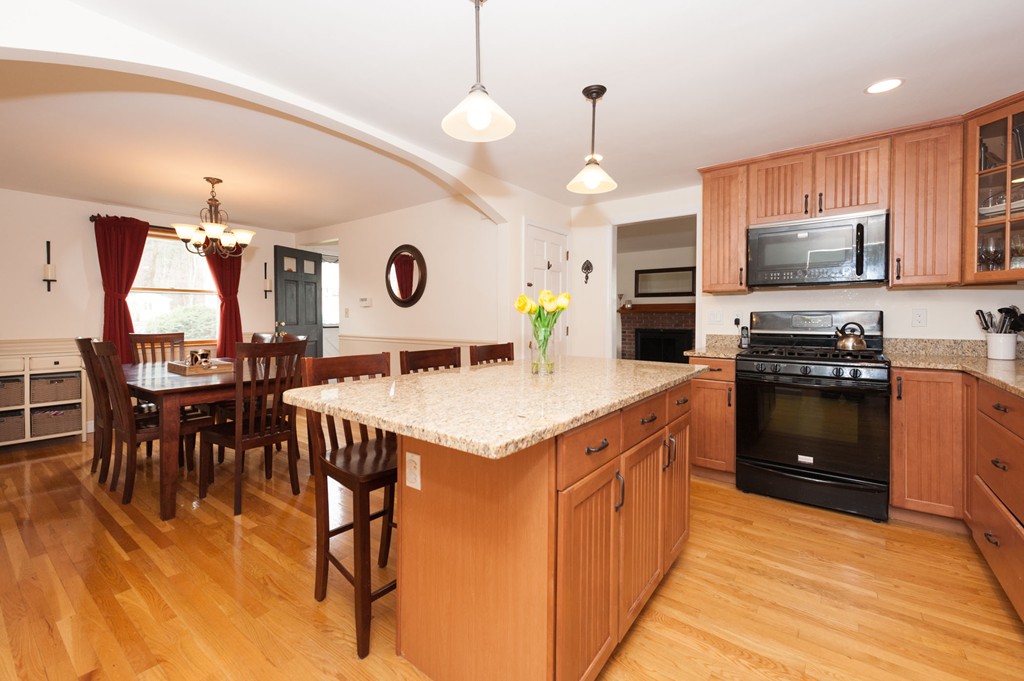 8 Paul Street Canton, MA 02021 - Photo 3 of 14 Gallery Image 3