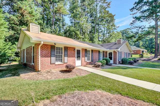 $1,625 | 135 Belle Drive, Fayetteville, GA 30214