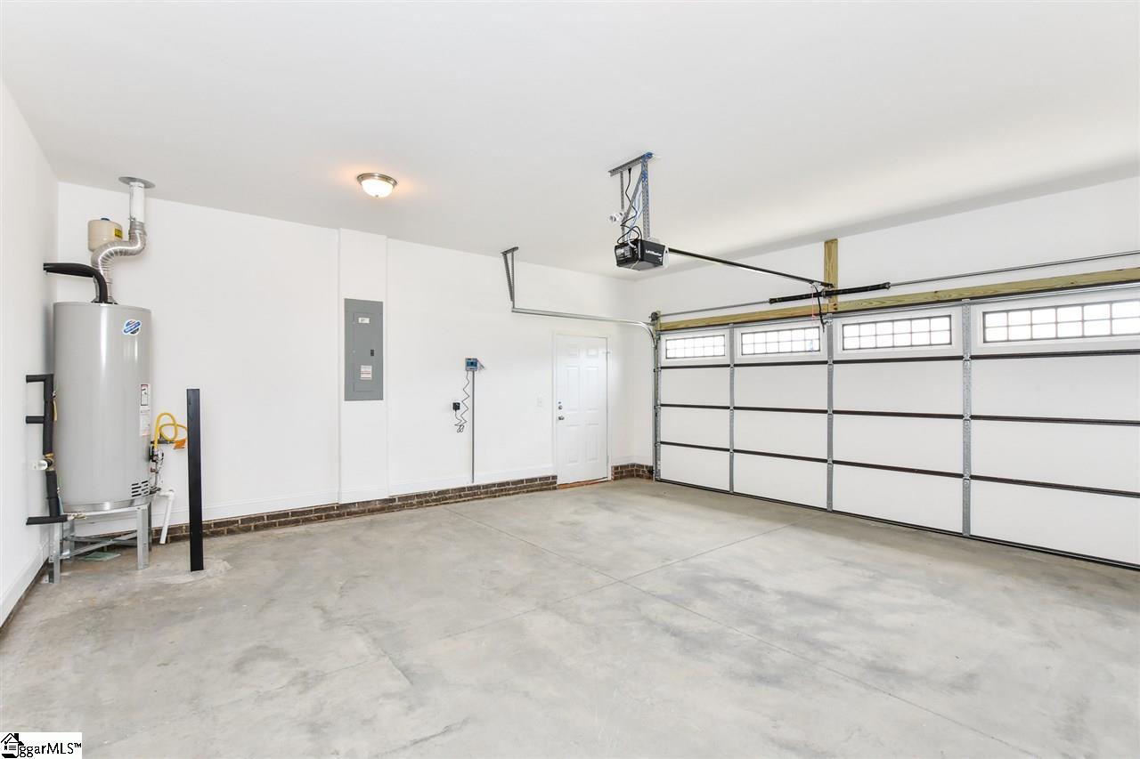 3 Claridge Way Greer, SC 29651 - Photo 7 of 25 Gallery Image 7