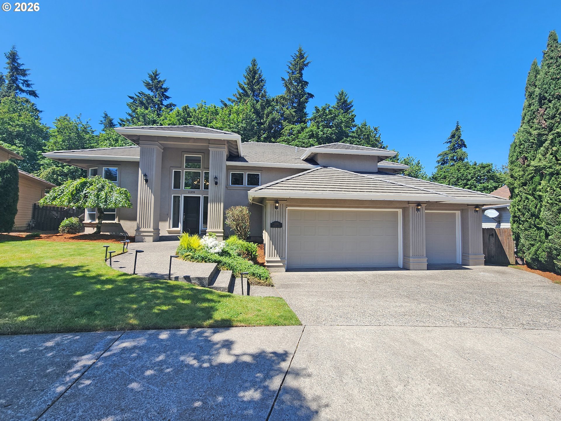 11376 Southeast Highland Loop Clackamas, OR 97015 - Photo 1 of 38