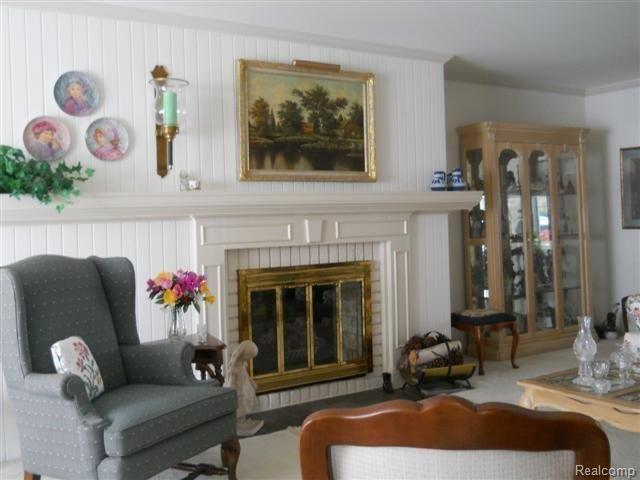 551 Ballantyne Road Grosse Pointe, MI 48236 - Photo 8 of 24 551 BALLANTYNE 060 (Small).jpg