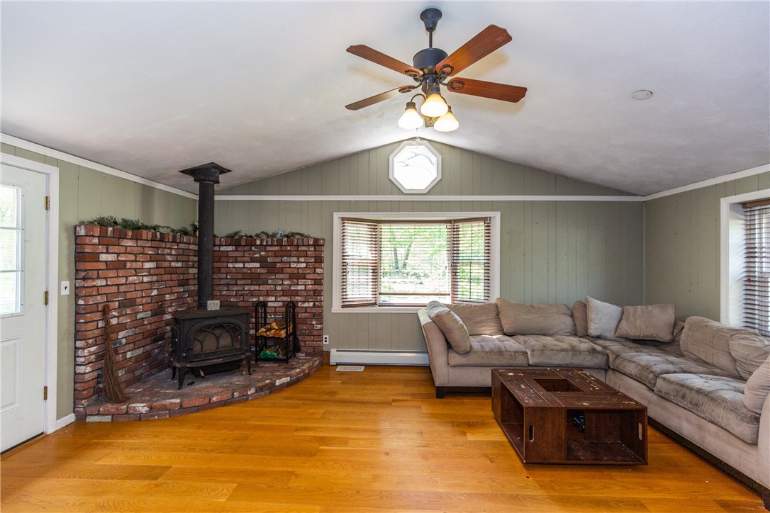 135 William Henry Road Scituate, RI 02857 - Photo 19 of 39 Gallery Image 19