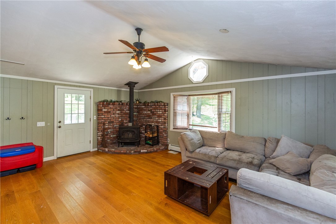 135 William Henry Road Scituate, RI 02857 - Photo 20 of 39 Gallery Image 20