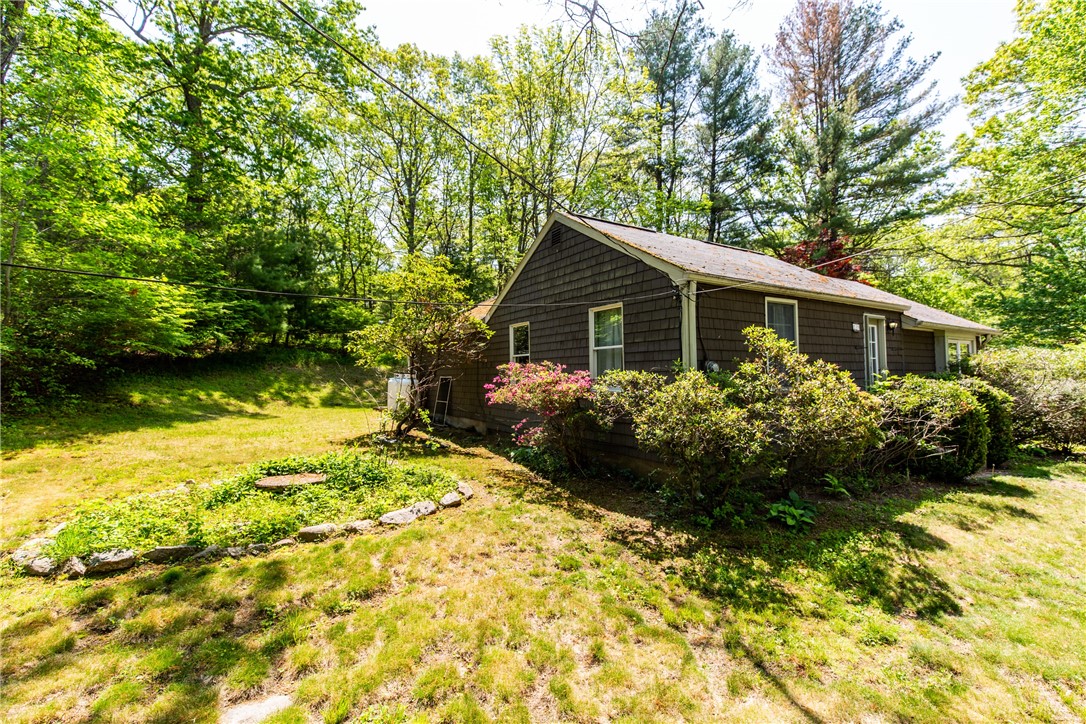 135 William Henry Road Scituate, RI 02857 - Photo 2 of 39 Gallery Image 2
