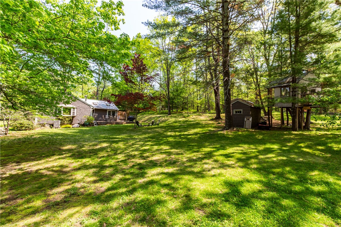 135 William Henry Road Scituate, RI 02857 - Photo 4 of 39 Gallery Image 4