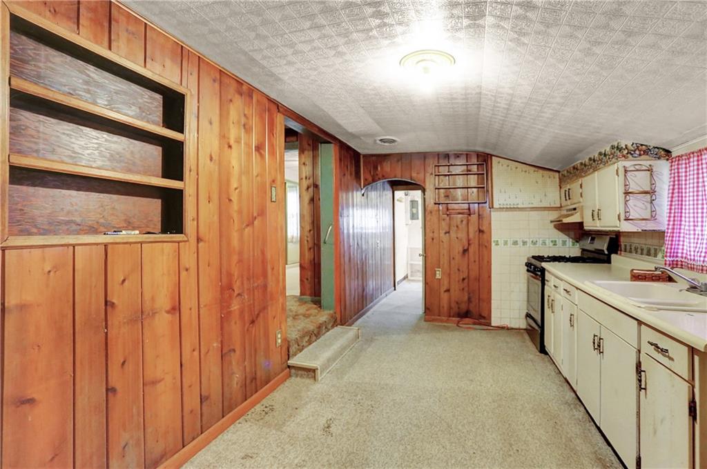 5420 Tincher Road Indianapolis, IN 46221 - Photo 6 of 24 Gallery Image 6
