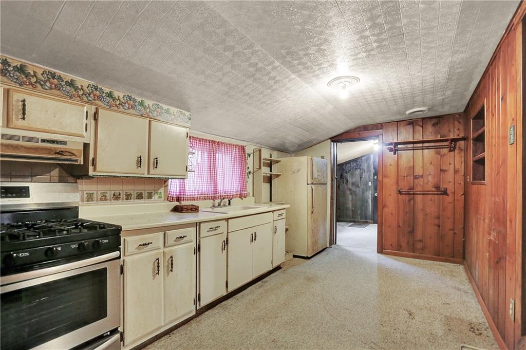 5420 Tincher Road Indianapolis, IN 46221 - Photo 8 of 24 Gallery Image 8
