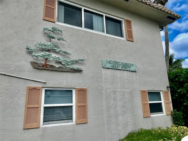 $1,600 | 2161 Northeast 42nd Street, Unit 6, Lighthouse Point, FL 33064