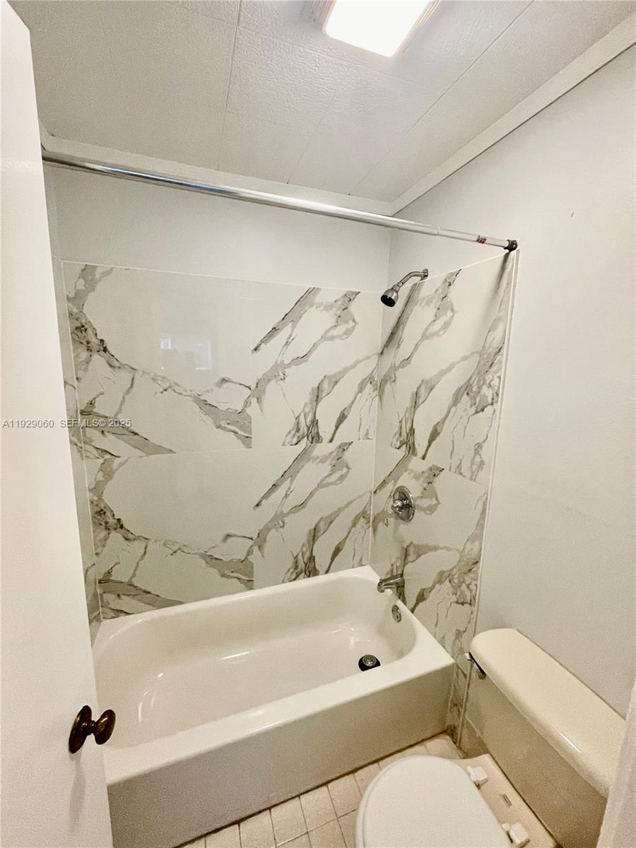 2161 Northeast 42nd Street, Unit 6 Lighthouse Point, FL 33064 - Photo 14 of 14