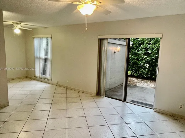 $1,600 | 2161 Northeast 42nd Street, Unit 6, Lighthouse Point, FL 33064