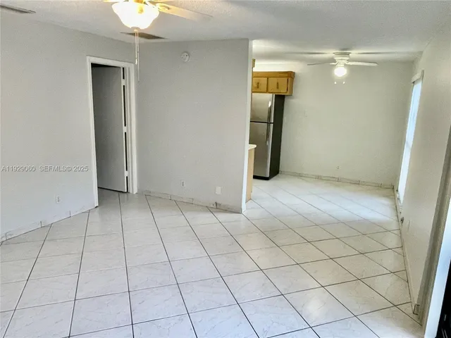 $1,600 | 2161 Northeast 42nd Street, Unit 6, Lighthouse Point, FL 33064