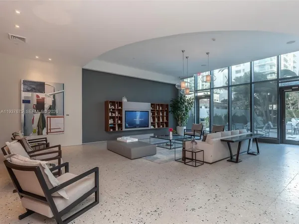 $999,000 | 460 Northeast 28th Street, Unit 808, Miami, FL 33137