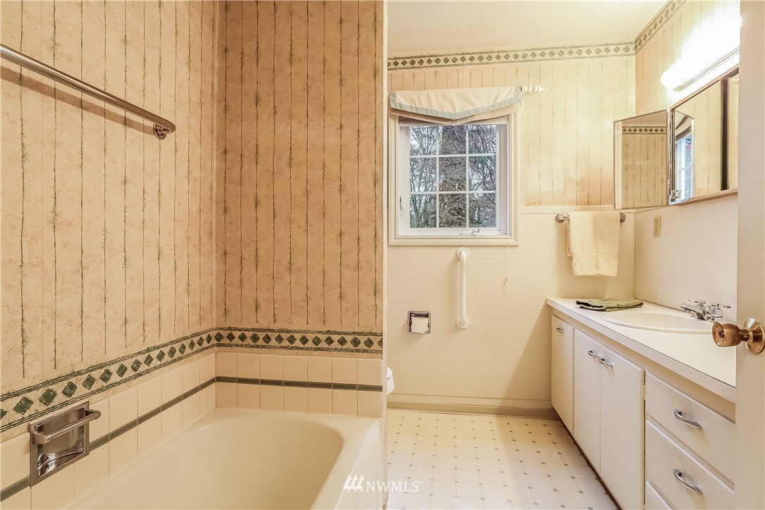 100 Williams Avenue North Renton, WA 98057 - Photo 14 of 25