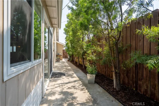 $1,595,000 | 1170 Gleneagles Terrace, Costa Mesa, CA 92627