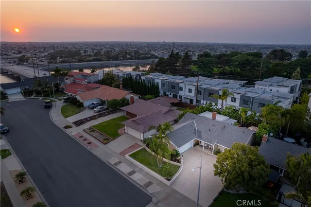 $1,595,000 | 1170 Gleneagles Terrace, Costa Mesa, CA 92627