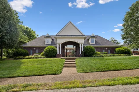 $599,900 | 6127 Brentwood Chase Drive, Brentwood, TN 37027