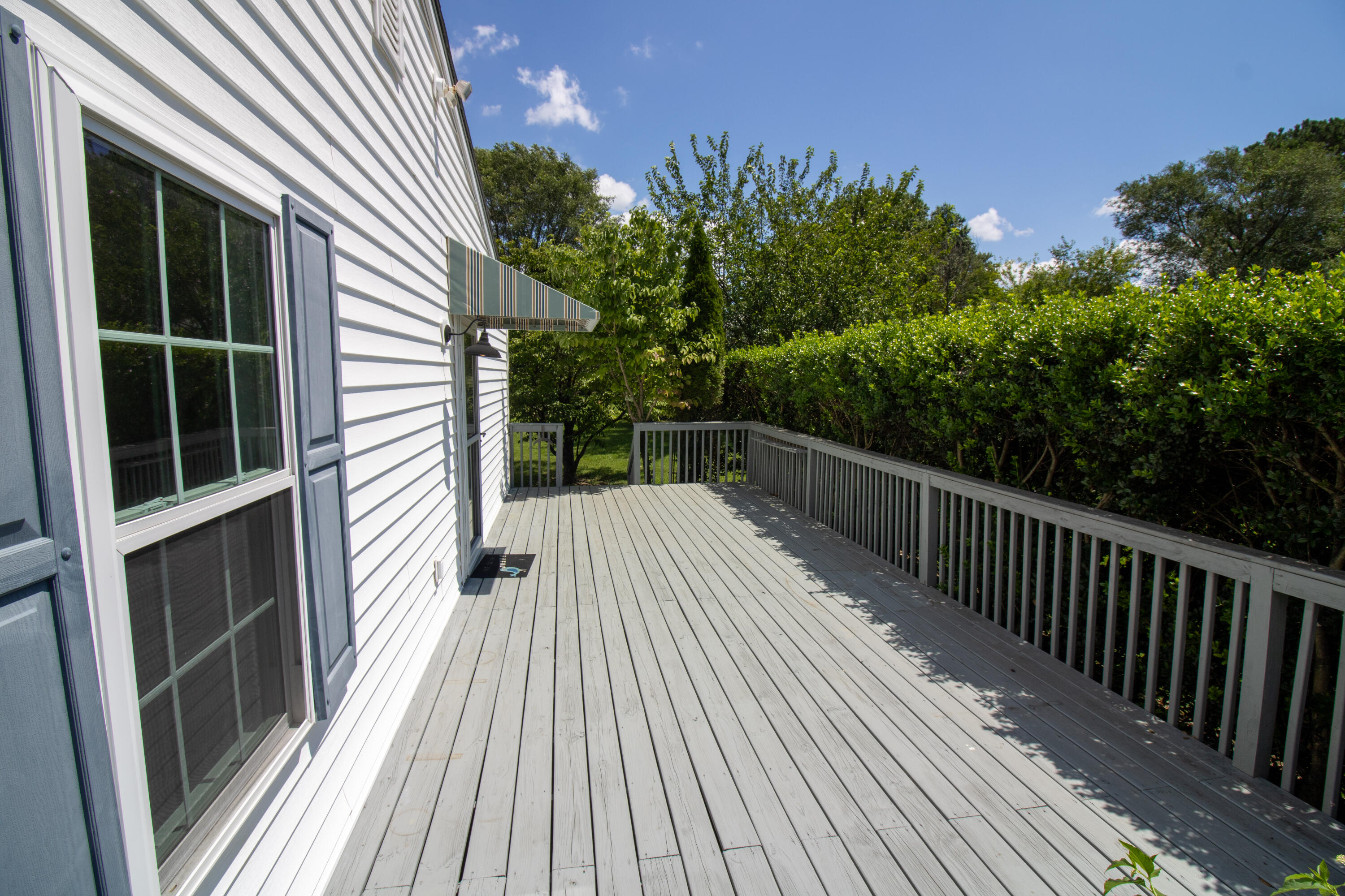 216 Goodwin Avenue Salem, VA 24153 - Photo 18 of 25 a view of balcony with wooden floor and fence
