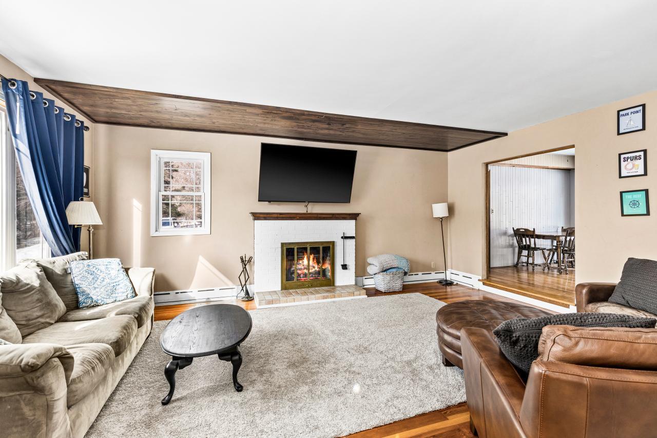 845 West Arrowhead Road Duluth, MN 55811 - Photo 13 of 64