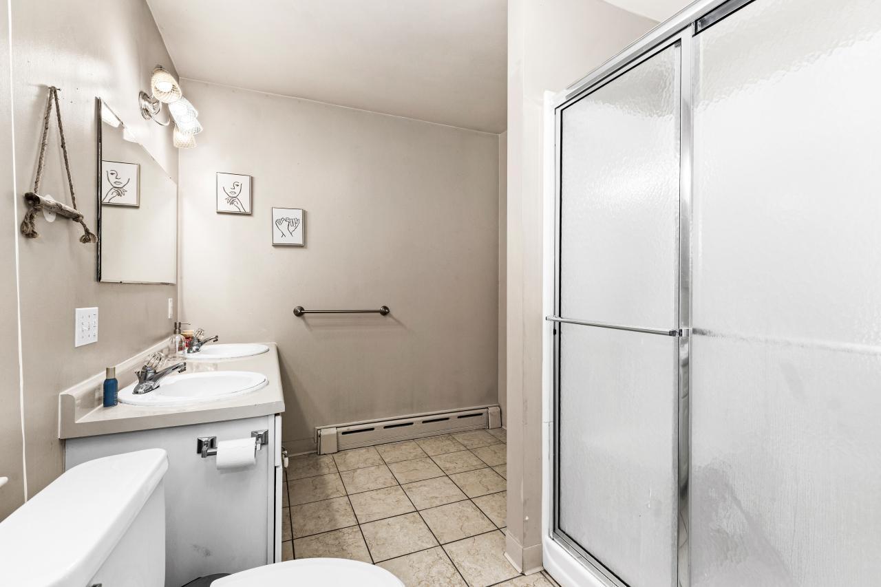 845 West Arrowhead Road Duluth, MN 55811 - Photo 21 of 64