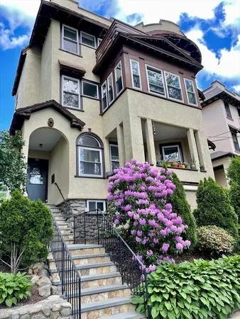 $4,450 | 201 Rawson Road, Unit 3, Brookline, MA 02445