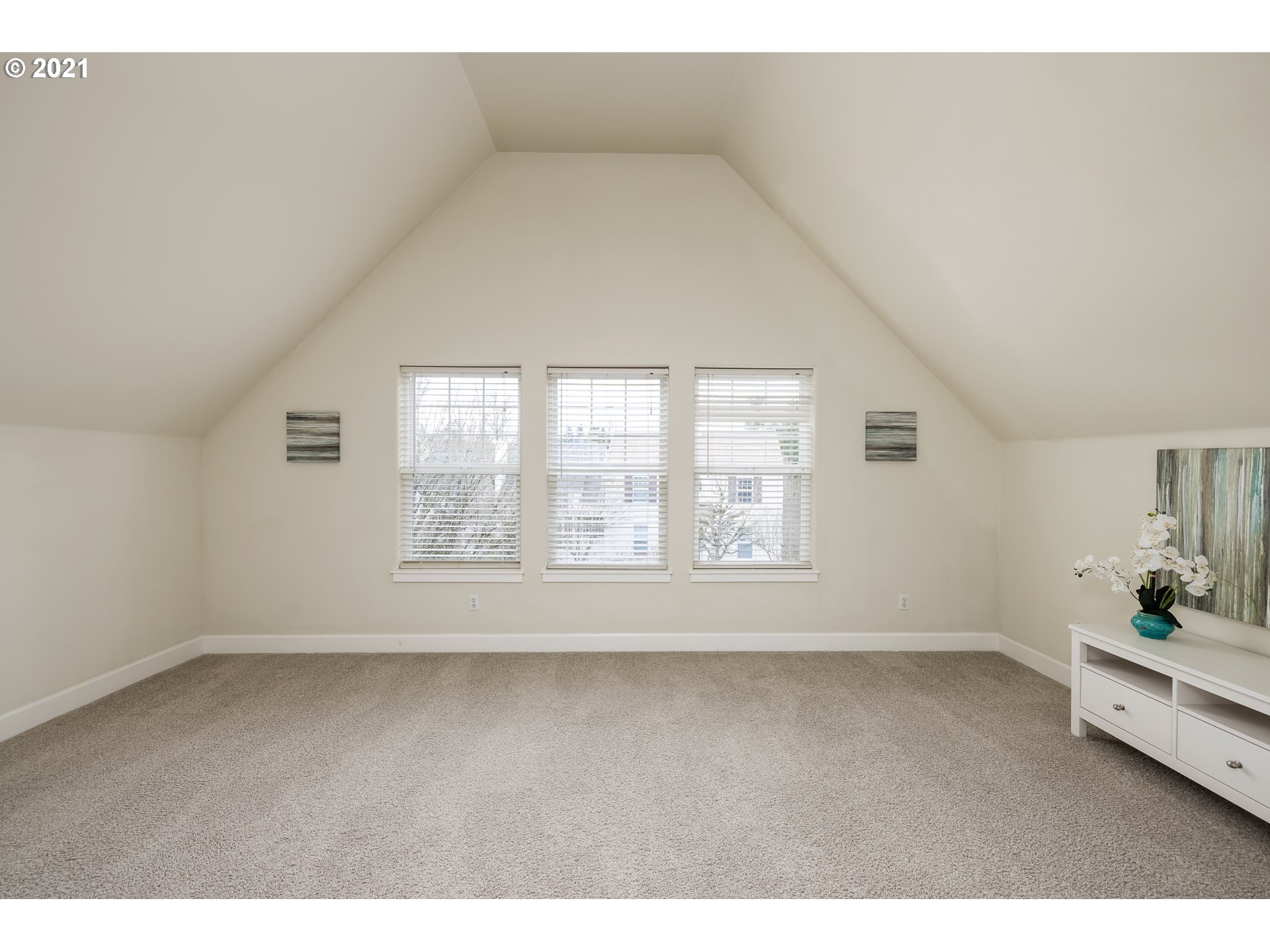 2434 Northwest Miller Road Portland, OR 97229 - Photo 25 of 31