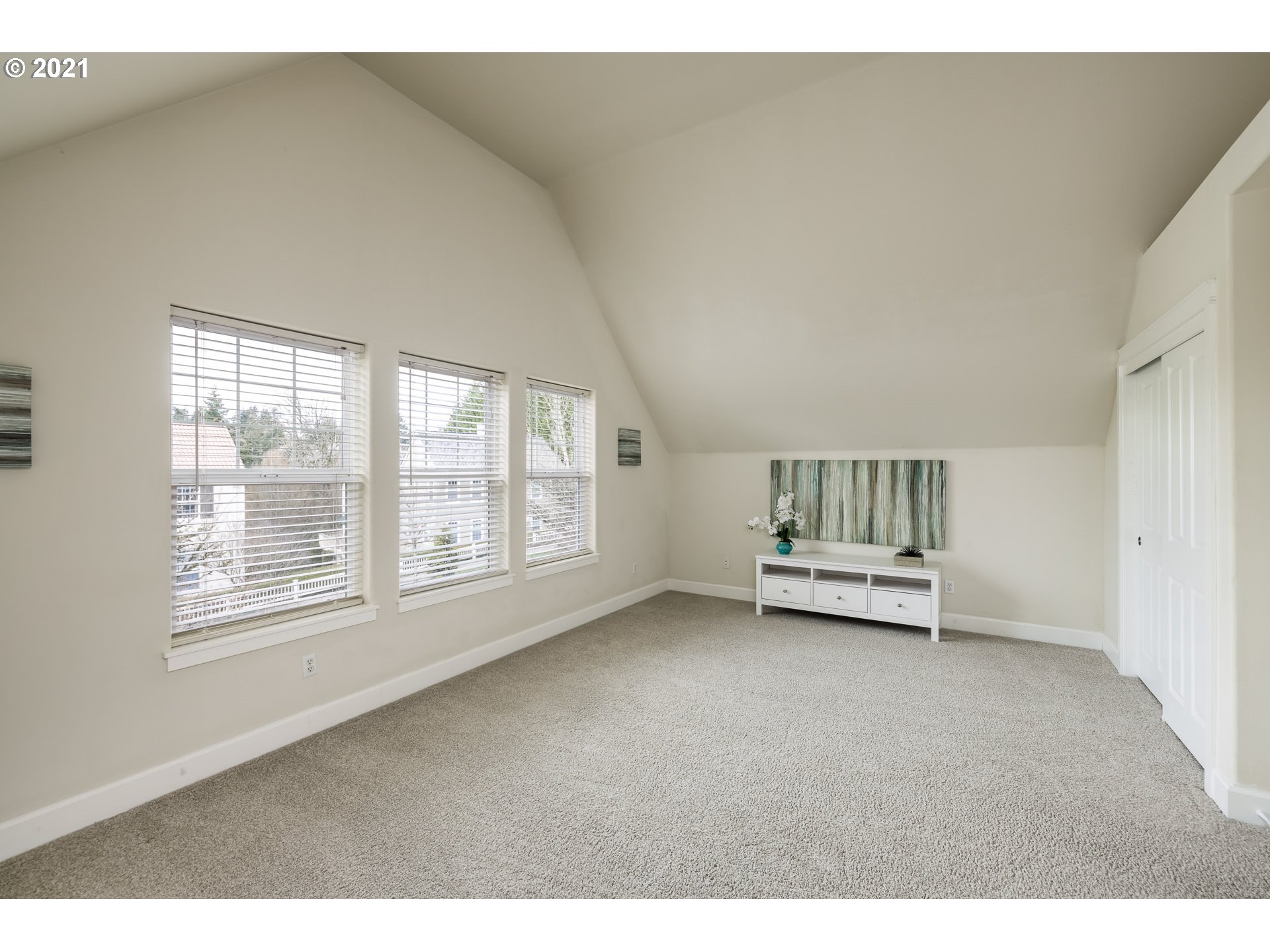2434 Northwest Miller Road Portland, OR 97229 - Photo 26 of 31