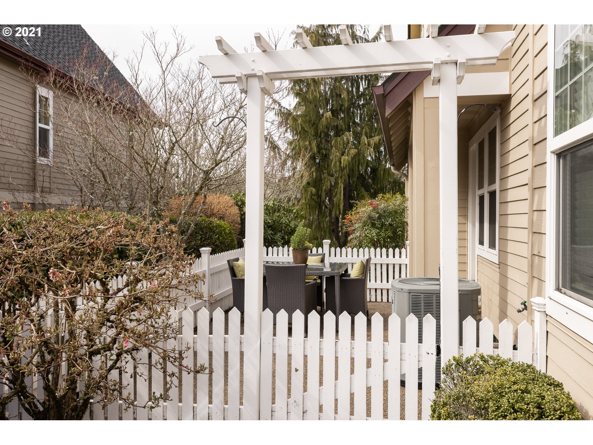 2434 Northwest Miller Road Portland, OR 97229 - Photo 29 of 31