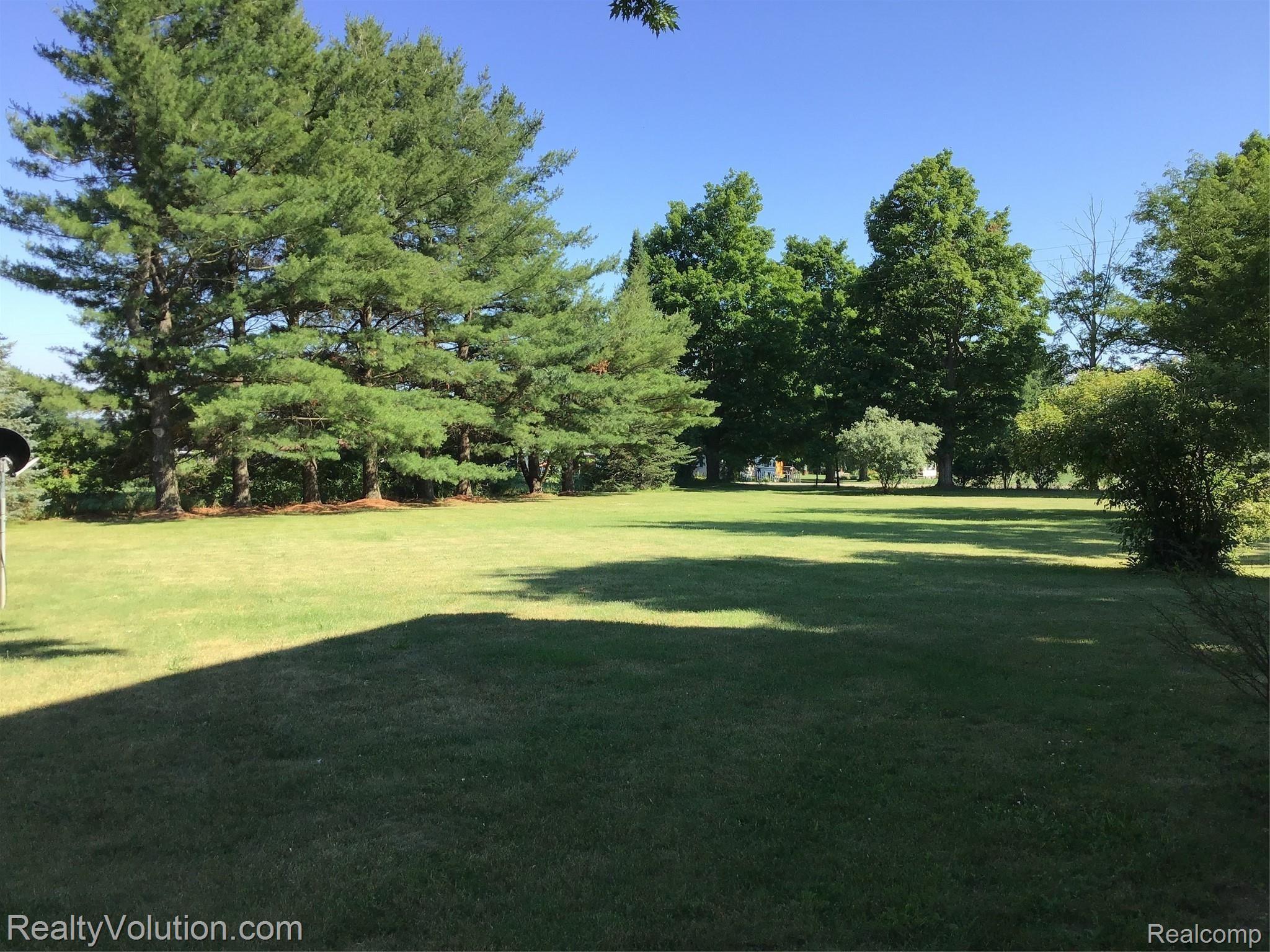 6105 Armstrong Road Imlay City, MI 48444 - Photo 10 of 45 B37AD448-9657-4A67-AAE7-53A419BFD730.jpeg