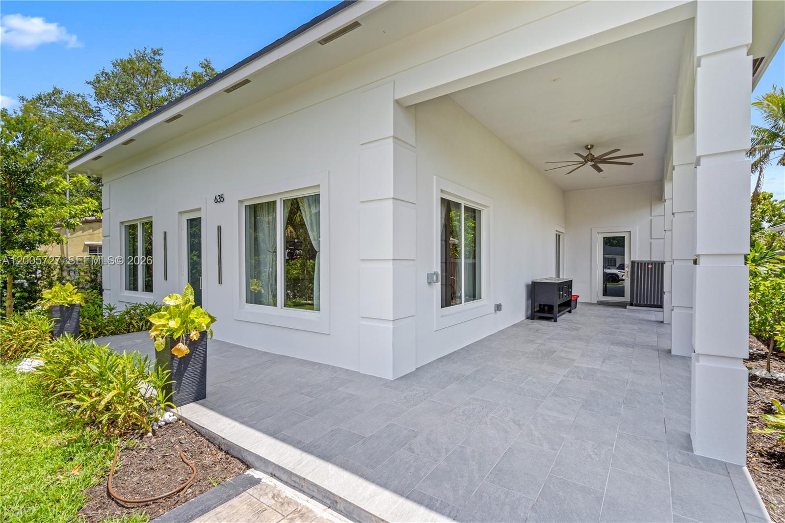 635 Southwest 9th Street Hallandale Beach, FL 33009 - Photo 1 of 28